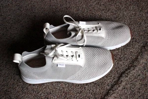 True Linkswear beige Strick-Golfschuhe ohne Spikes Herrengröße 10,5/Damengröße 12 - Bild 1 von 5