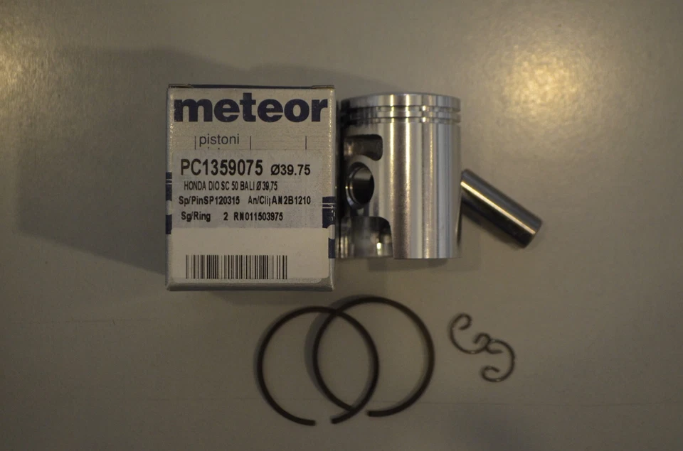 Kit Pistone Meteor PC1359075 D. 39,75 - CX-SCOUT-LOOPING-TOY BOY-COBRA ECC - Imagen 1 de 1