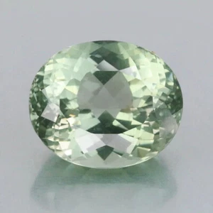 Video_7.55cts_Natural Apatite_VVS_Madagascar_Vivid Baby Green Hue_Oval Cut_B321 - Picture 1 of 2