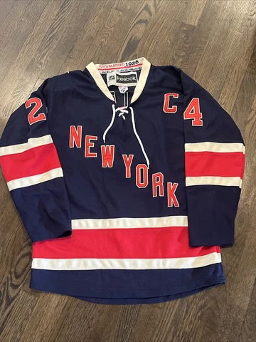 New York Rangers Jersey Mens Sz 48 Ryan Callahan NHL Hockey Jersey Fight Strap Cover