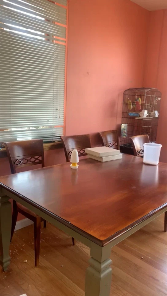 6 Chairs And Dinette Table - This Item Is Currently In Storage. - Image 1 of 2