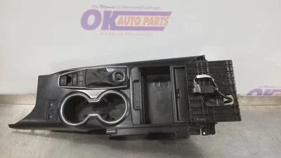 Toyota Camry XSE 20 2020 OEM consola central portavasos Foto 1 de 4