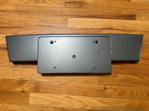 Soporte de matrícula delantero Audi *ORIGINAL* Audi S4 2010-2012** COMO NUEVO - Imagen 1 de 3