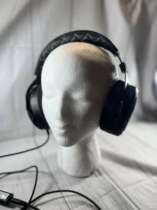 Used Great Condition Corsair HS60 Headphone/Headset w USB Adapter RDA0027 - Picture 1 of 20