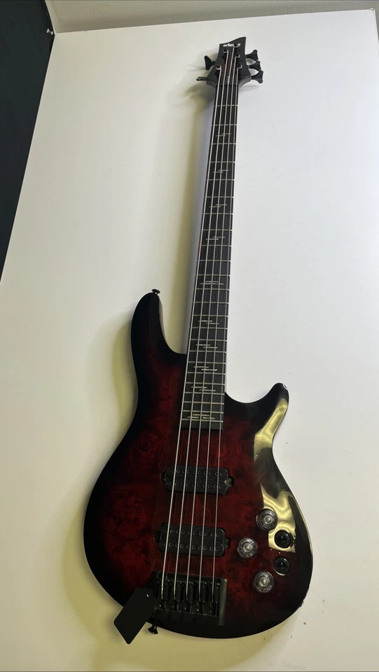 Bajo eléctrico de 5 cuerdas Schecter Guitar Research Omen Elite-5 negro Cherry Burst Foto 1 de 4