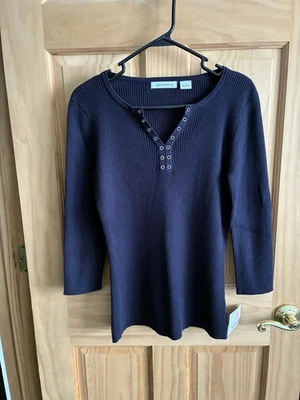 Top Henley de manga larga tejido acanalado L Liz Claiborne para mujer azul marino nuevo con etiquetas Foto 1 de 4