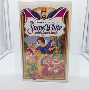 Snow White and the Seven Dwarfs VHS 1994 Animated Classic Walt Disney - Picture 1 of 1