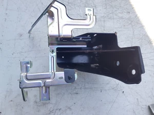 NISSAN X-TRAIL T32 2014 - 2022 ECU MODULE HOLDER BRACKET - Picture 1 of 6