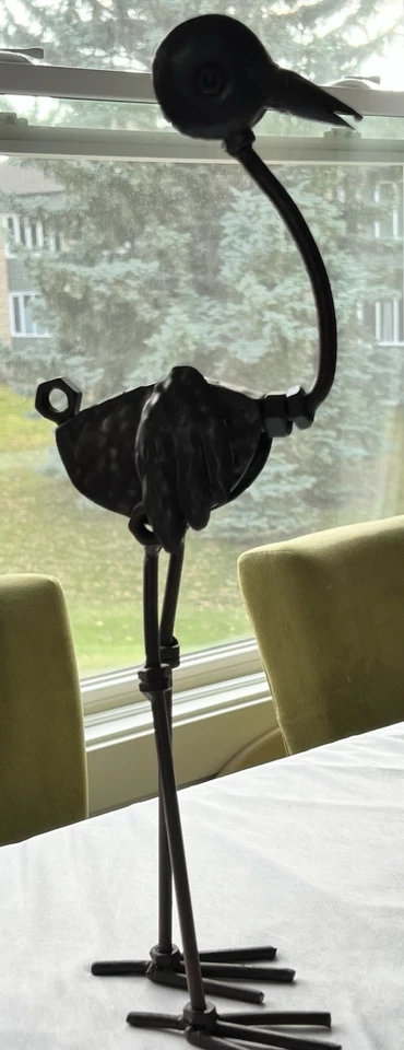 "Escultura artesanal de pájaro de metal soldado de 17"" arte industrial recuperado" Foto 1 de 4