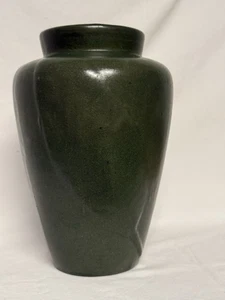 Zanesville Art Pottery Arts n Crafts Matte Green Tobacco Leaf Vase Vintage - Bild 1 von 11