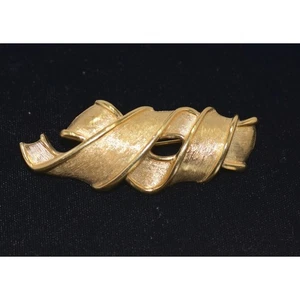 Givenchy Paris New York Designer Gold Ribbon Pin Brooch - Picture 1 of 5