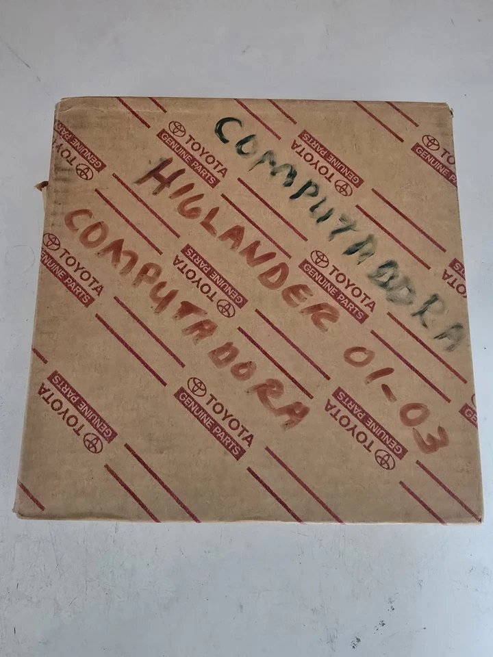 Toyota Highlander 2001-2003 ECU OEM 2,4 л - Изображение 1 из 4