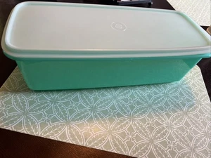 Tupperware #782 Giadeite verde menta sedano/pane custode con coperchio trasparente #784 - Foto 1 di 4