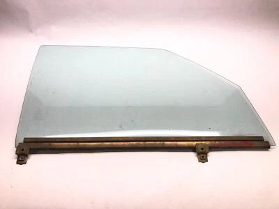 1977-1983 Mercedes Benz 240 W123 Front Right Passenger Side Door Glass Window OE - Image 1 of 4