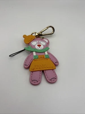 Prada винтажный розовый кожаный плюшевый медведь брелок  - Изображение 1 из 2