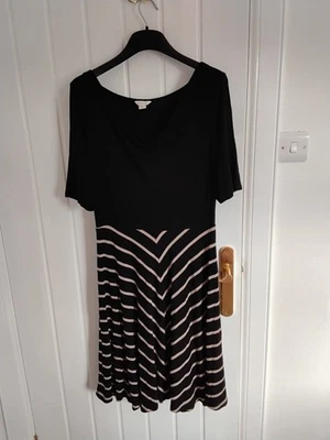 A Monsoon Dress Size 14 - Image 1 of 3