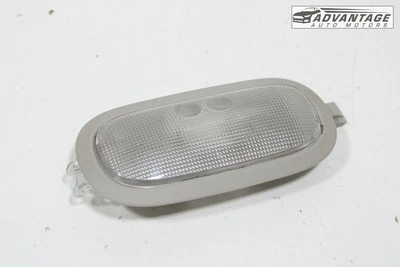 Hummer H3 2007-2010 techo trasero cúpula luz lectura mapa lámpara OEM Foto 1 de 4