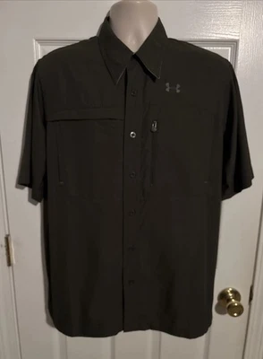CAMISA DE PESCA VENTILADA Under Armour All Season-Gear verde oscuro para hombre talla mediana Foto 1 de 3