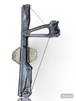 7700434304 Elevalunas trasero derecho RENAULT CLIO «II (1999) 1.2 2003 47592 Foto 1 de 4