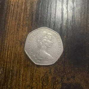 Antique United Kingdom 50 pence year 1973, Queen Elizabeth II. - Picture 1 of 8