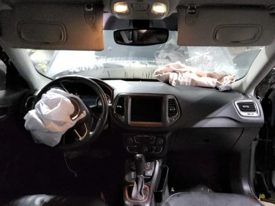 2018 Jeep Compass Interior Rear View Mirror - Image 1 of 4