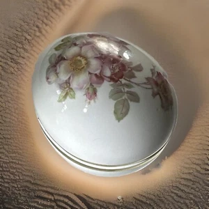 Porcelain Trinket Box Gerold Porzellan Tettau Barvaria Egg Autumn Home Decor - Picture 1 of 16