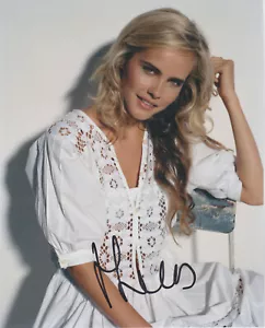 LINDA foto AUTÓGRAFO ISABEL LUCAS firmada a mano 8 x 10 con certificado de autenticidad bonita foto y AUTO - Imagen 1 de 1