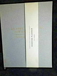 C.R. Gibson Wedding Planner & Keepsake Book NEW FREE SHIPPING - Picture 1 of 4