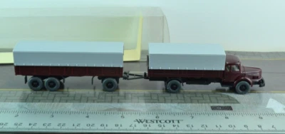 Camión Wiking 24480 Old Timer KRUPP TITAN con remolque escala 1:87 Foto 1 de 3