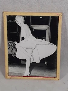 Marilyn monroe Photos Print Wooden Framed with Glass 27×22cm - Picture 1 of 7