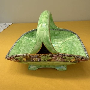 Maling "May Bloom" Victoria green lustre fruit basket. - Picture 1 of 13