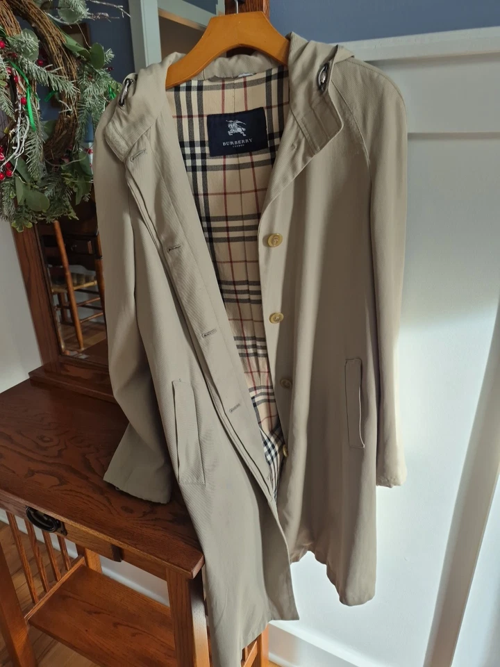 Gabardina Burberry mujer talla 6 con forro de firma Foto 1 de 4