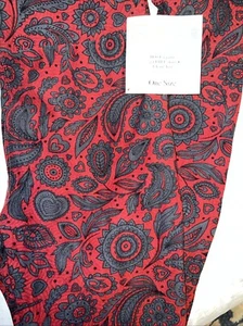 LuLaRoe OS Leggings Red Gray 🦄 Paisley Medallion Ornate Unicorn Rare 0-10 New - Picture 1 of 9