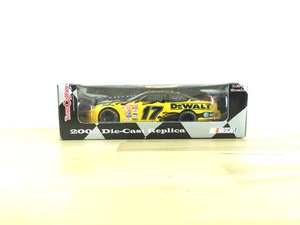 2002 #17 Matt Kenseth Team Caliber Pit Stop Dewalt Diecast 1/24 - Bild 1 von 10