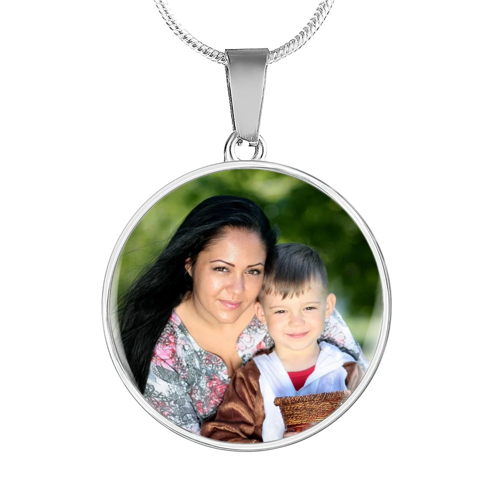 Personalized Picture Circle Necklace Gifts For Loved Person's Memories Birthday - Image 1 of 1