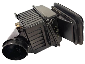 Conjunto de caja de filtro de aire International Terrastar. con sensor de flujo de masa de aire - Imagen 1 de 13