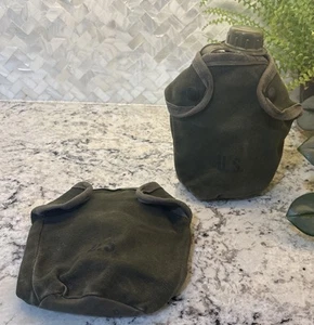 Vintage Military Issued US Army Water Canteen with 2 Cover Militaria Survivalism - Bild 1 von 21