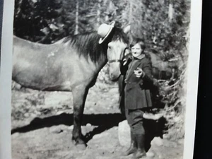 Vintage Photo Woman & Horse Equestrian Snapshot Americana Eph Collectible Unique - Picture 1 of 2