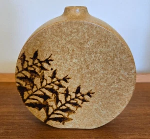 Vtg Pottery Craft Stoneware Earth Tone Vase Round Face Fern Compton Cal w/Label - Picture 1 of 8