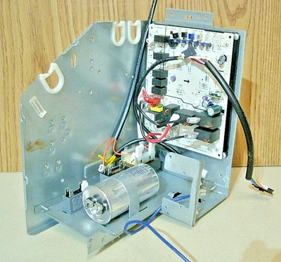 PTCAG1-CONTROL ASSY GOODMAN "DISTINCTIONS" PKGED TERMINAL HEAT PUMP DHP 153A35AA - Image 1 of 4