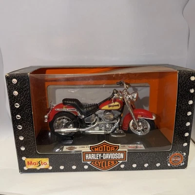Maisto Harley Davidson Series 8 1:18 1986 FLST Heritage Softail Evo collectors  - Image 1 of 4