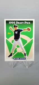 1993 Topps Draft Pick Derek Jeter #98 RC - Picture 1 of 2