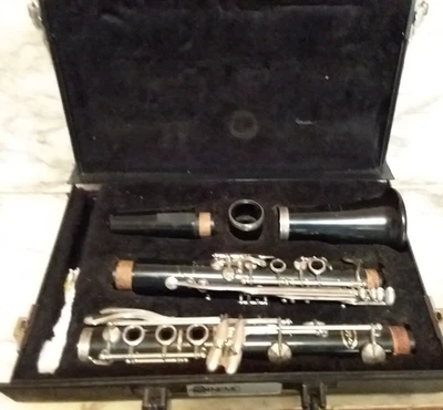 VITO Reso-Tone #3 CLARINET - Made in USA Student Model with Hard Case - Image 1 of 4