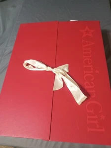 American Girl Puppe Andenken Box Kleiderschrank Schrank Schubladen Aufbewahrung rot passt 18" - Bild 1 von 4