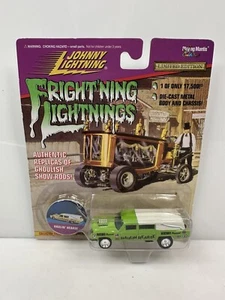 Johnny Lightning Fright’ning Lightnings Haulin Hearse Green HTF - Picture 1 of 3