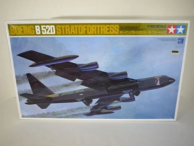 Boeing B 52D Stratofortress 1/100 TAMIYA - Immagine 1 di 4