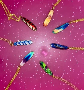 Feather Pendants / Necklaces Gold Chain free postage - Picture 1 of 1