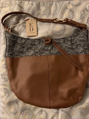 Monederos de cuero y lona para mujer Foto 1 de 4