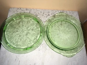 anchor hocking, cameo green, handled cake plate 11.5'' & footed cake plate 10'' - Picture 1 of 5