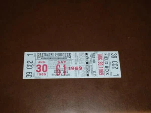 Boleto completo de béisbol Baltimore Orioles 1969 vs California Angles Salvenmund HR - Imagen 1 de 2